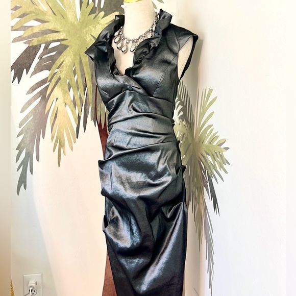 Xscape,Metallic Ruffle Satin Cocktail Silver Elegant Gray Satin Dress,EUC,Size 4 - Picture 5 of 13
